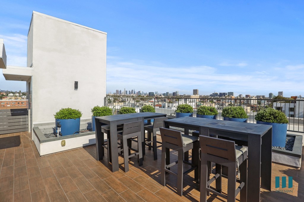 Rooftop Terrace with Entertainment Area