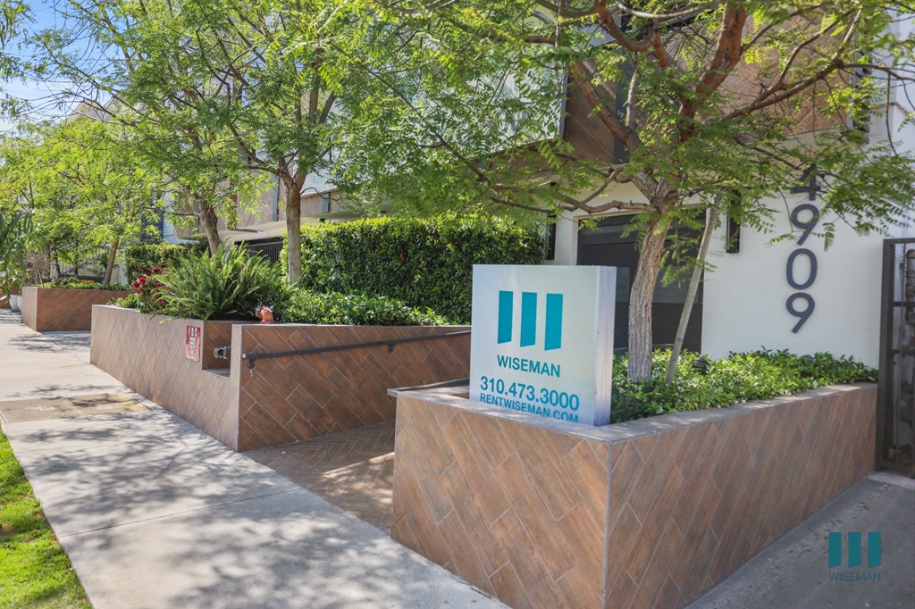 Sidewalk View of Rosewood Heights by Wiseman