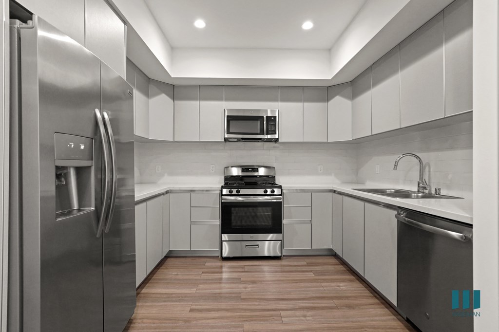 Large-Size Kitchen with Energy-Efficient Appliances and Ample Cabinet Storage