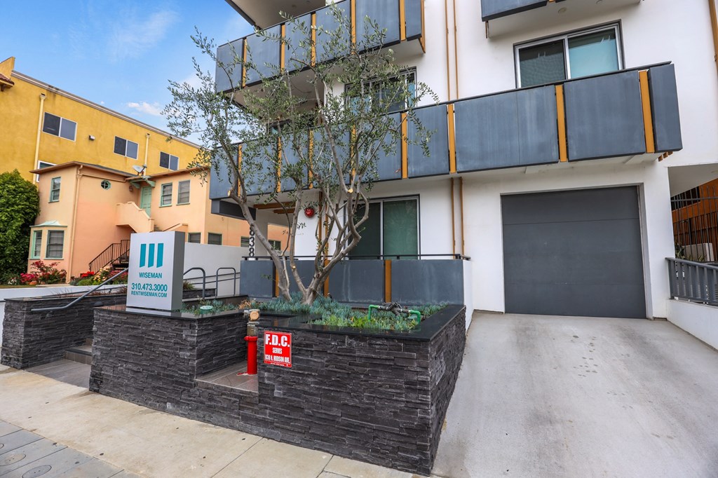 Sidewalk View of the Front Entrance of The Hudson by Wiseman