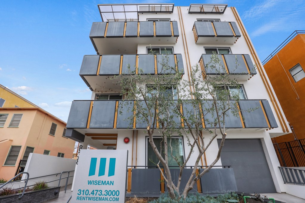 Exterior of The Hudson by Wiseman