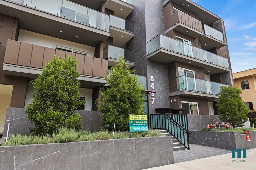 Sidewalk View of Blackburn La Cienega by Wiseman