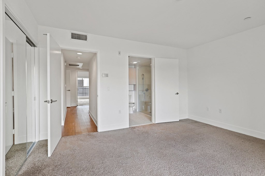 Bedroom with a Bathroom