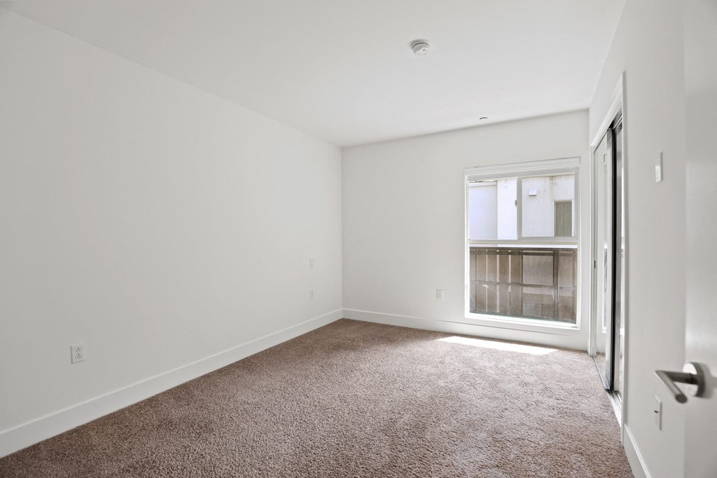 Bedroom with Large-Size Window