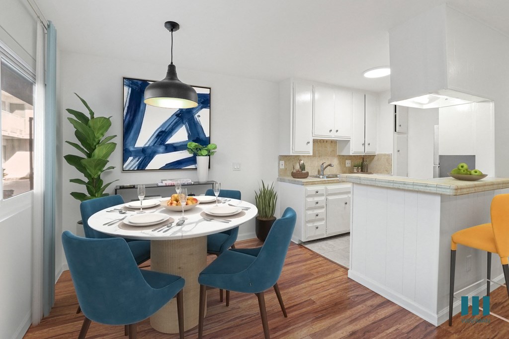 Open-Concept Kitchen and Dining Space