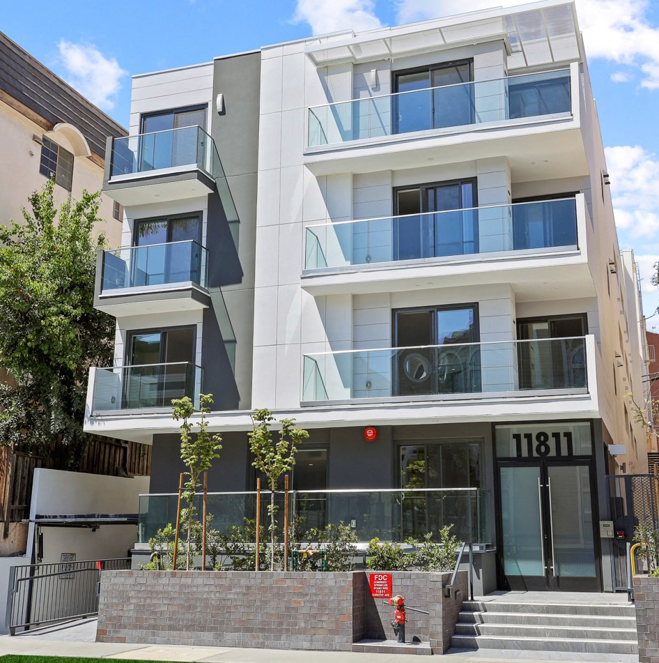 Brentwood Apartments for Rent Dorothy at Granville Property Exterior