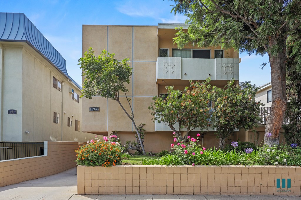 Street View of Darlington Home by Wiseman