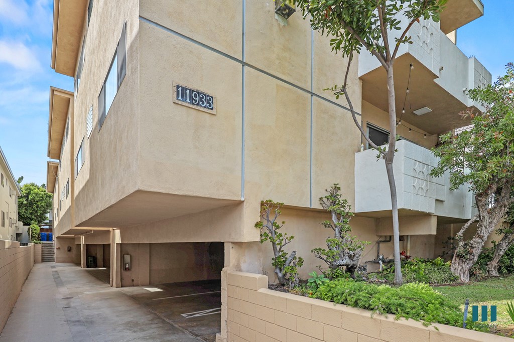 Darlington Home with Covered Parking