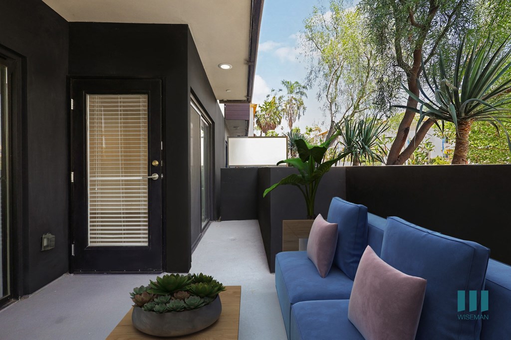 Large-Size Patio with Sky Views