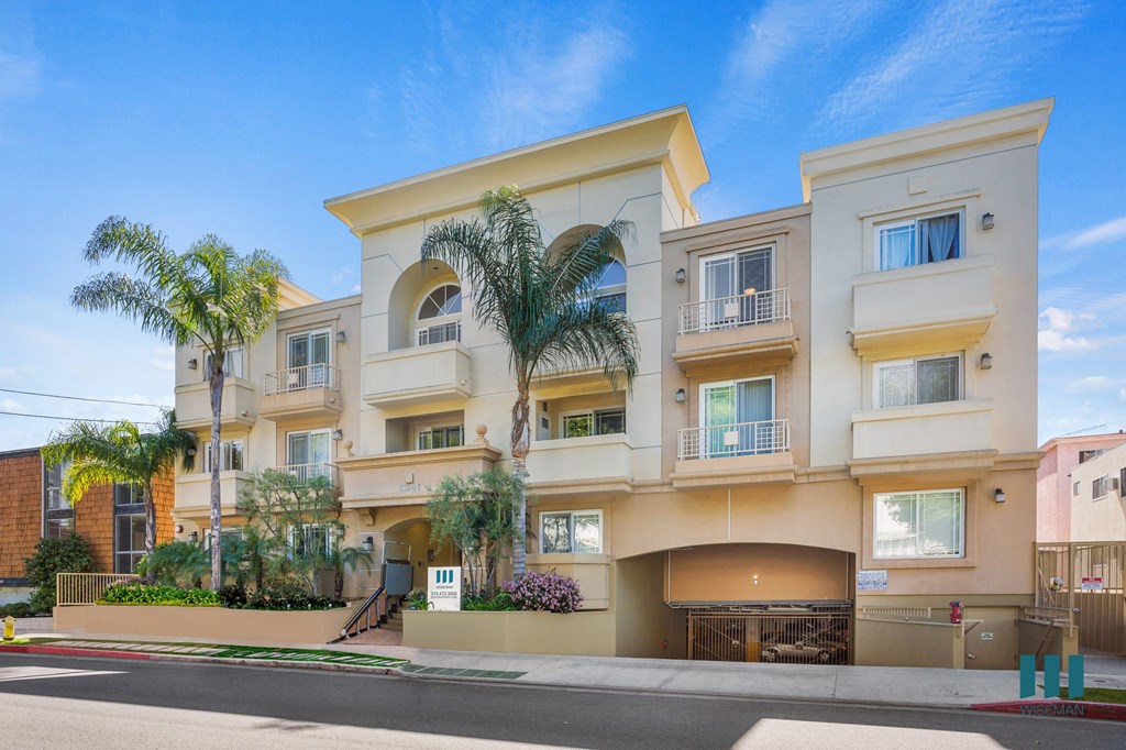 Street View of Iowa Homes by Wiseman