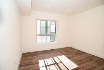 126 N.Kings RD. 3 Beds Apartment for Rent - Photo Gallery 7