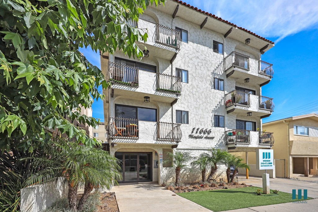 Street View of Mayfield Wilshire by Wiseman