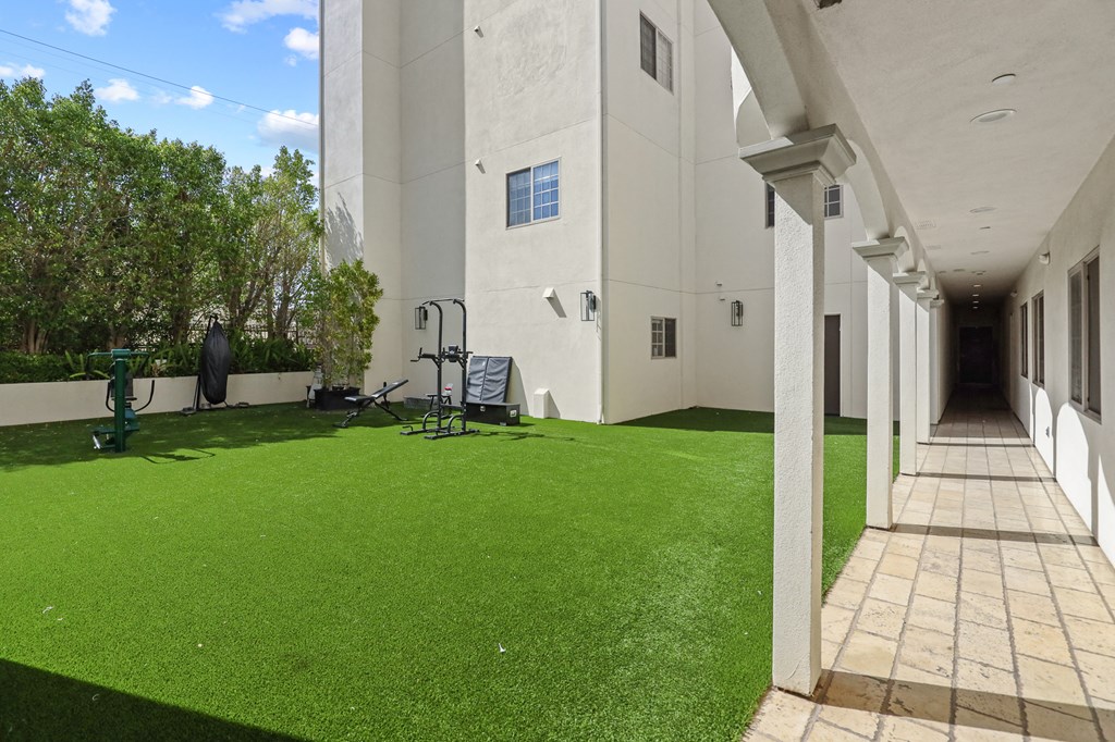 Grassy Courtyard of Sweetzer on Third