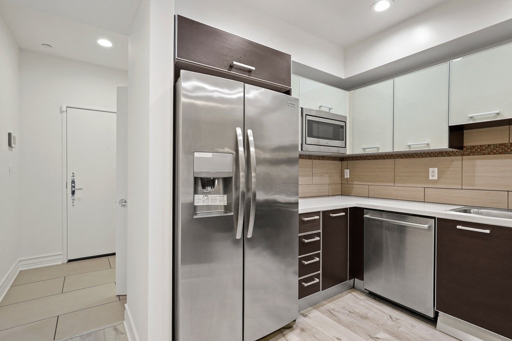 Modern Kitchen with Stainless Energy-Efficient Appliances