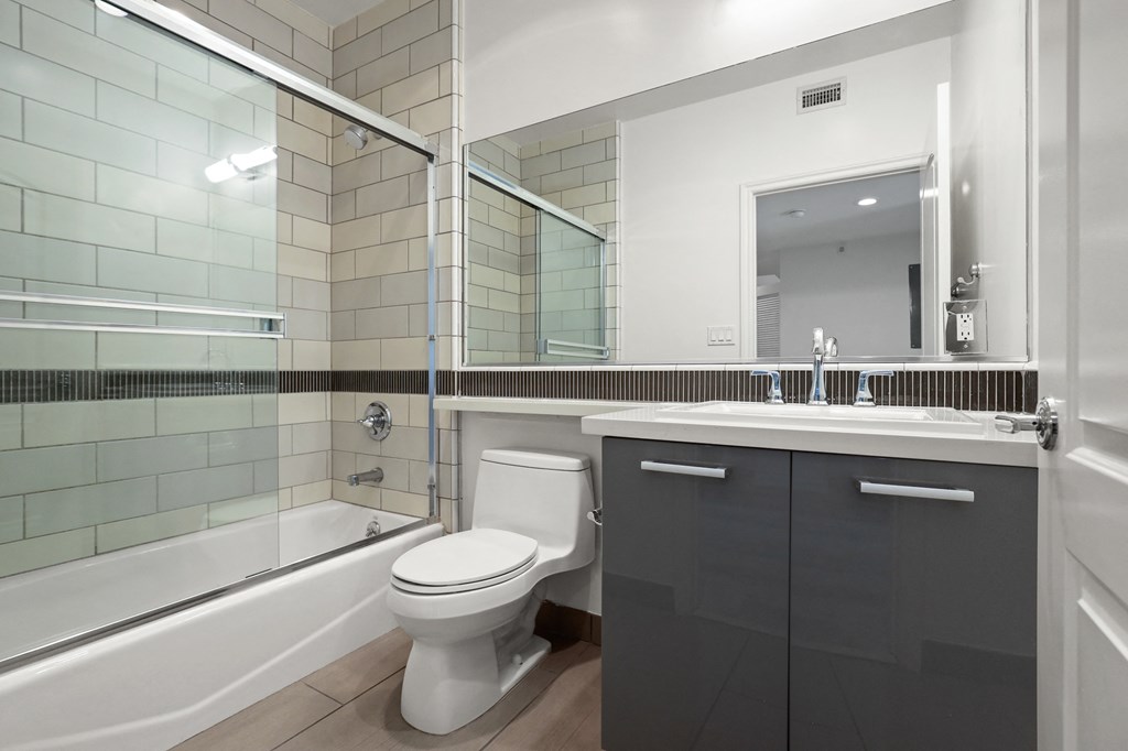 Bathroom with Full-Size Bathtub