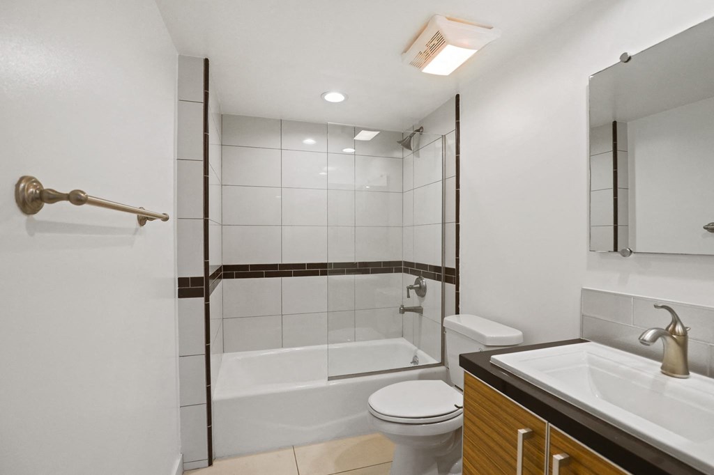 Bathroom with Full-Size Bathtub