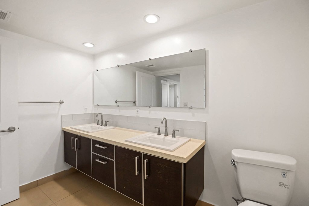 Master Bathroom with Double-Sink Vanity