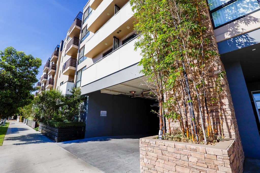 Access to garage parking