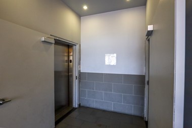 Two elevators - Photo Gallery 5