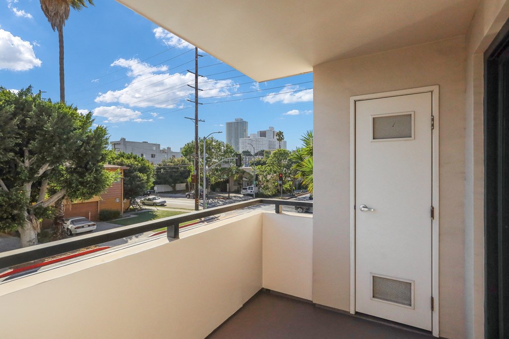 Large-Size Patio with Sky Views