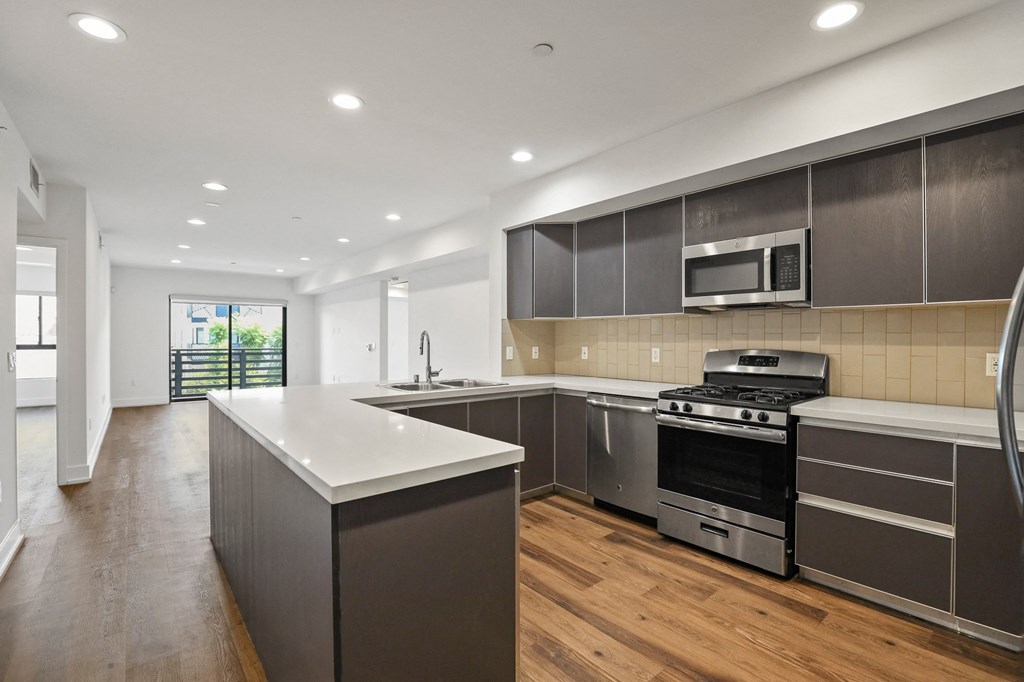 Open-Concept Kitchen Spaces