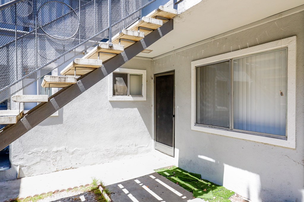 Iowa at Federal by Wiseman