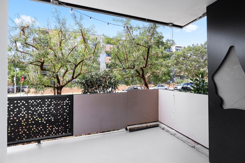 Large-Sized Patio Spaces