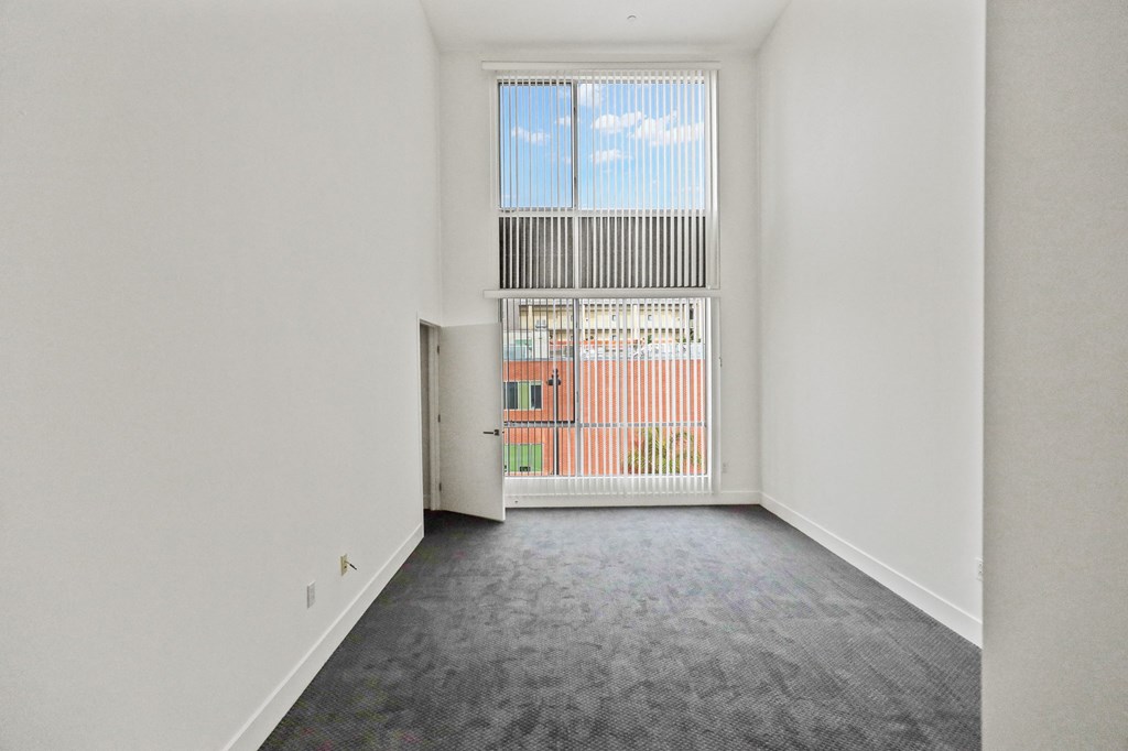 Large- Size Bedrooms with Floor to Ceiling Windows for Natural Light