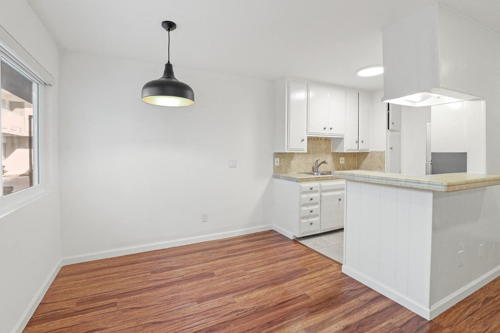 Open-Concept Kitchen and Dining Area