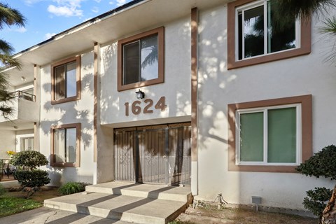 1624 Federal Ave Exterior