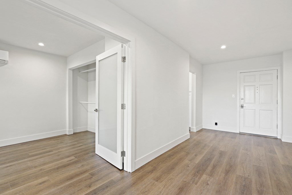 Apartment Entryway with Vinyl Flooring