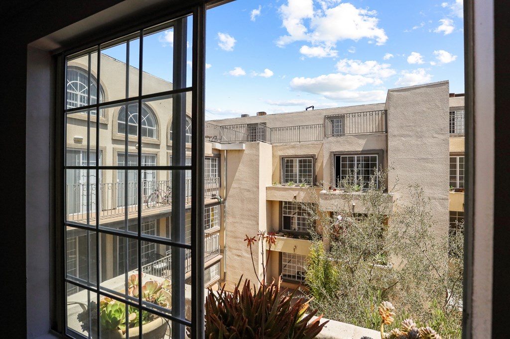 West La apartment homes for rent