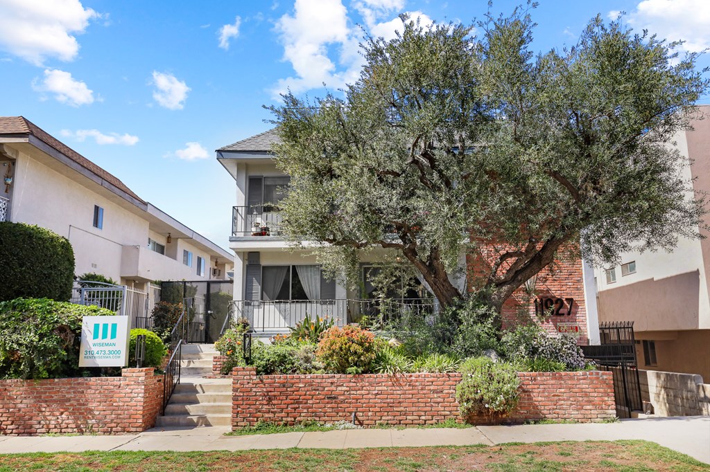 Exterior of Kiowa Stone by Wiseman