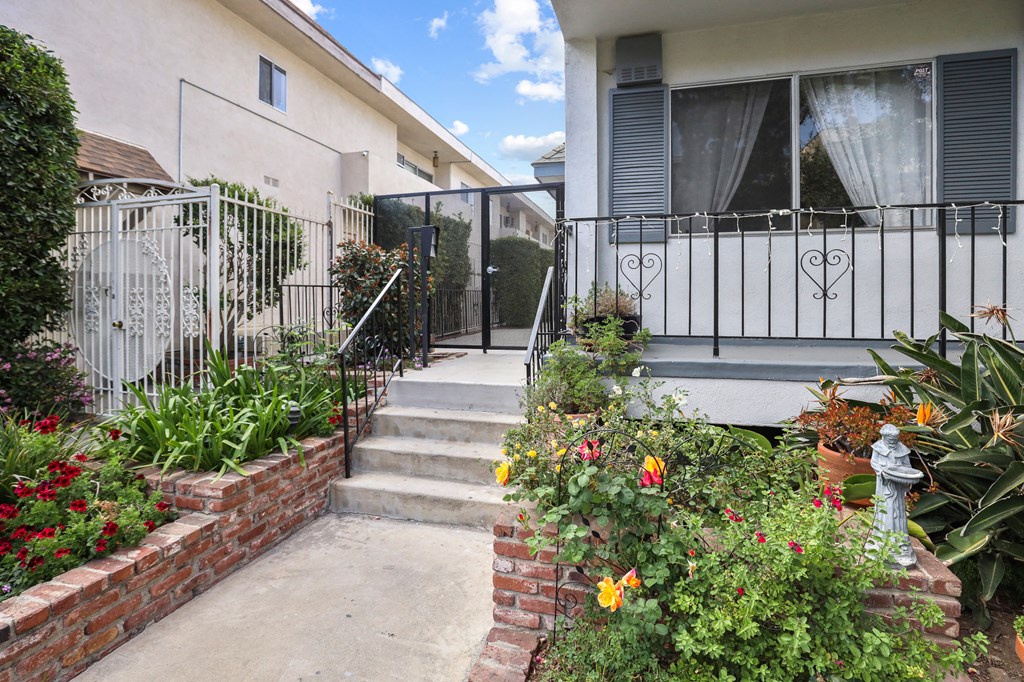 Front Entrance to Kiowa Stone by Wiseman