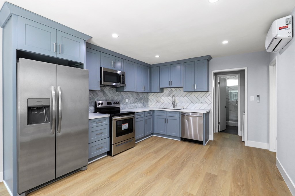 Kitchen with Energy-Efficient Stainless Appliances