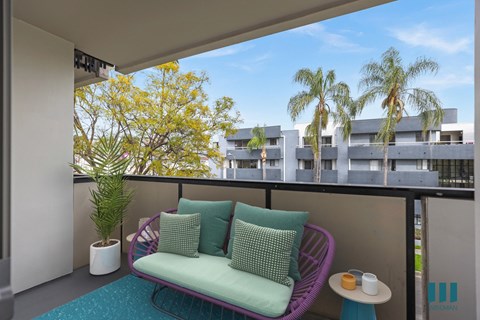 Large-Size Patio