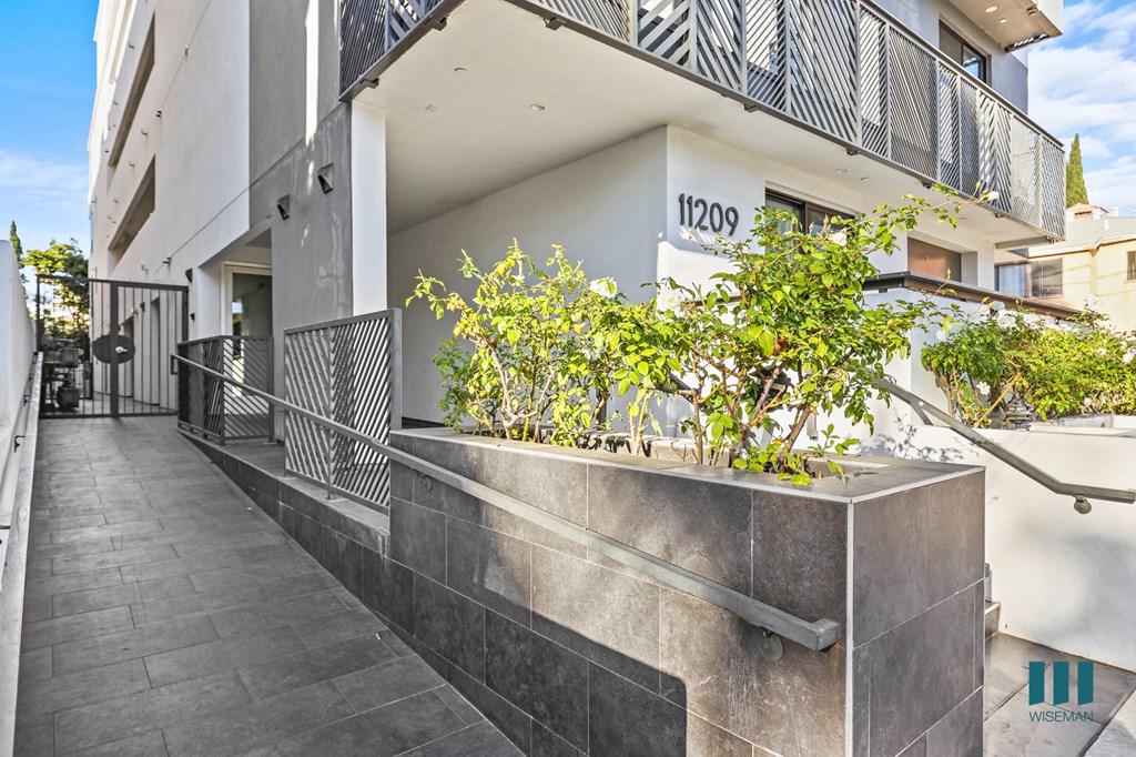 Exterior Front Entrance Ramp