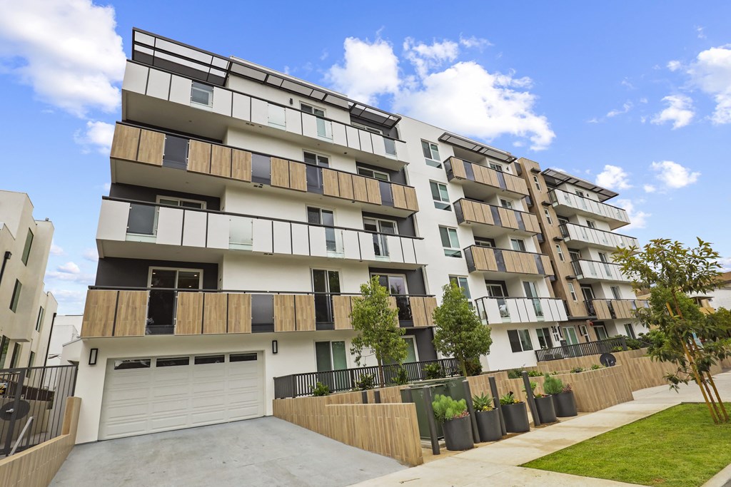 Sidewalk View of Dunn Station by Wiseman