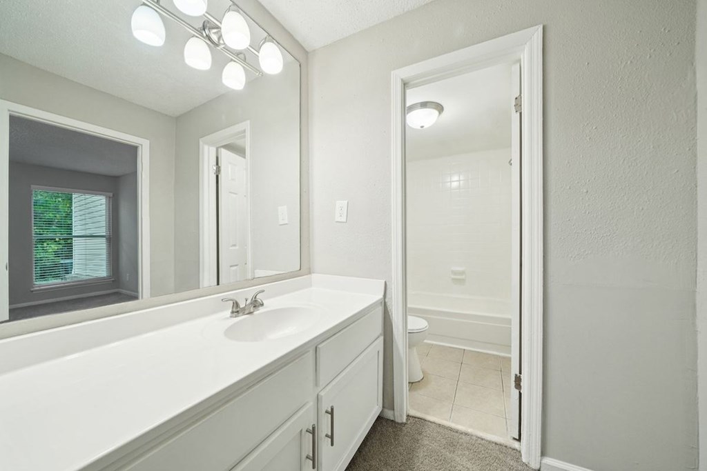 Bathroom With Vanity Lights at Hills at Hoover Apartments, Hoover, AL