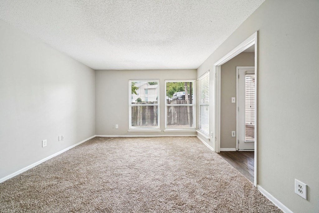 Spacious Living Area With Balcony at Hills at Hoover Apartments, Alabama, 35216