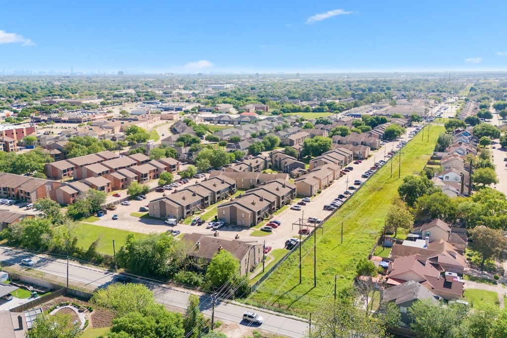 Kirkwood Landing Apartments in Houston offers 1, 2, and 3-bedroom floor plans