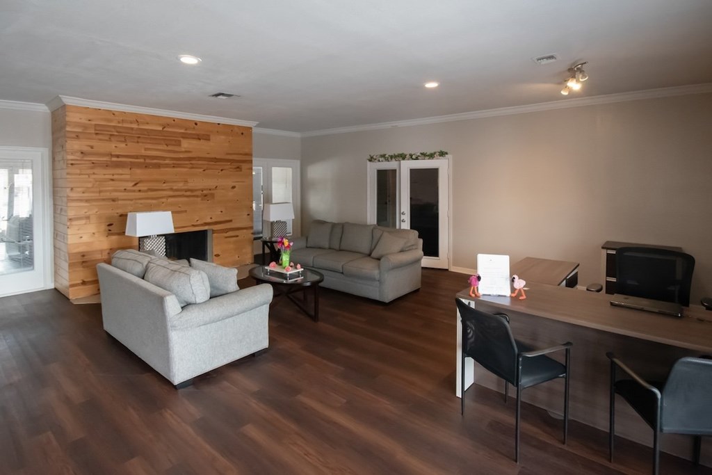 the leasing office and clubhouse sitting area at Winford Place Apartments in Orlando, FL