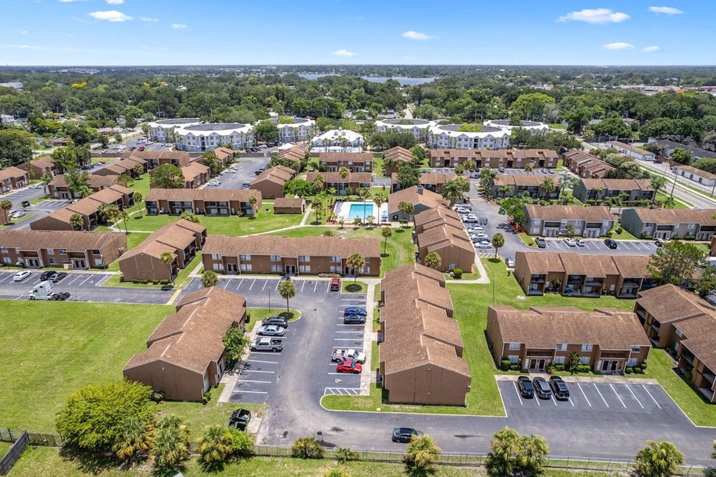 an aerial view of a Winford Place Apartments 4255 Barwood Way Orlando, FL 32839