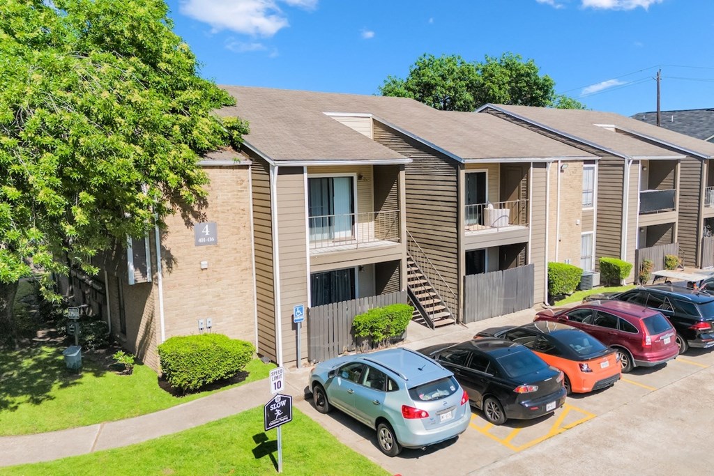 Kirkwood Landing provides ample parking around residential buildings
