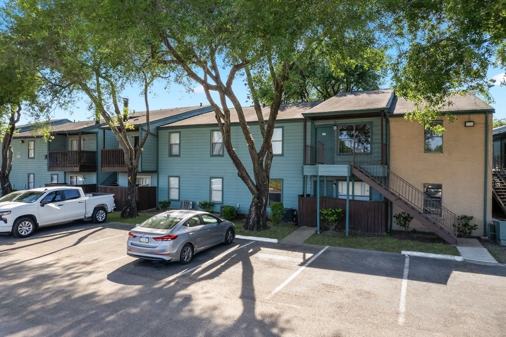 Waters at Westchase Apartments for rent in Houston, Texas 77072