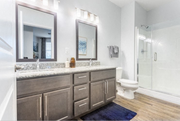 Master Bathroom at River Point West Apartments, Elkhart, IN, 46516
