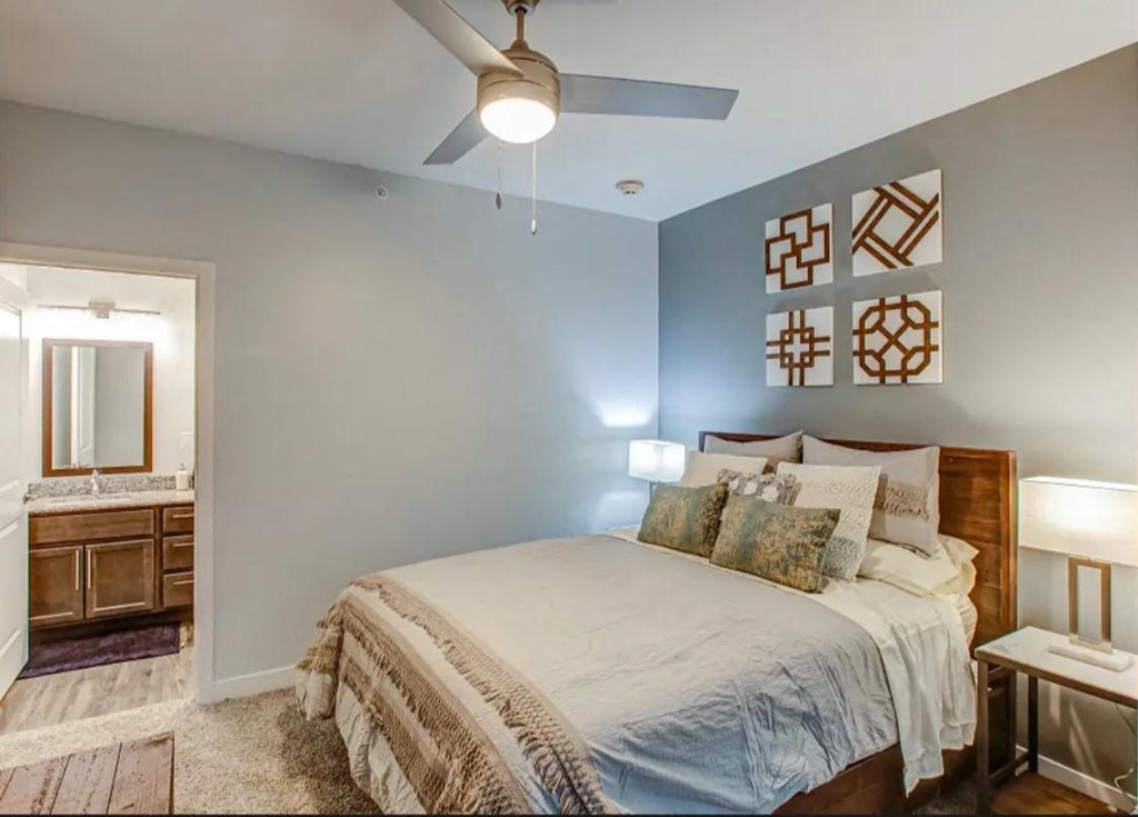 Spacious Bedrooms With En Suite Bathrooms at River Point West Apartments, Elkhart, 46516