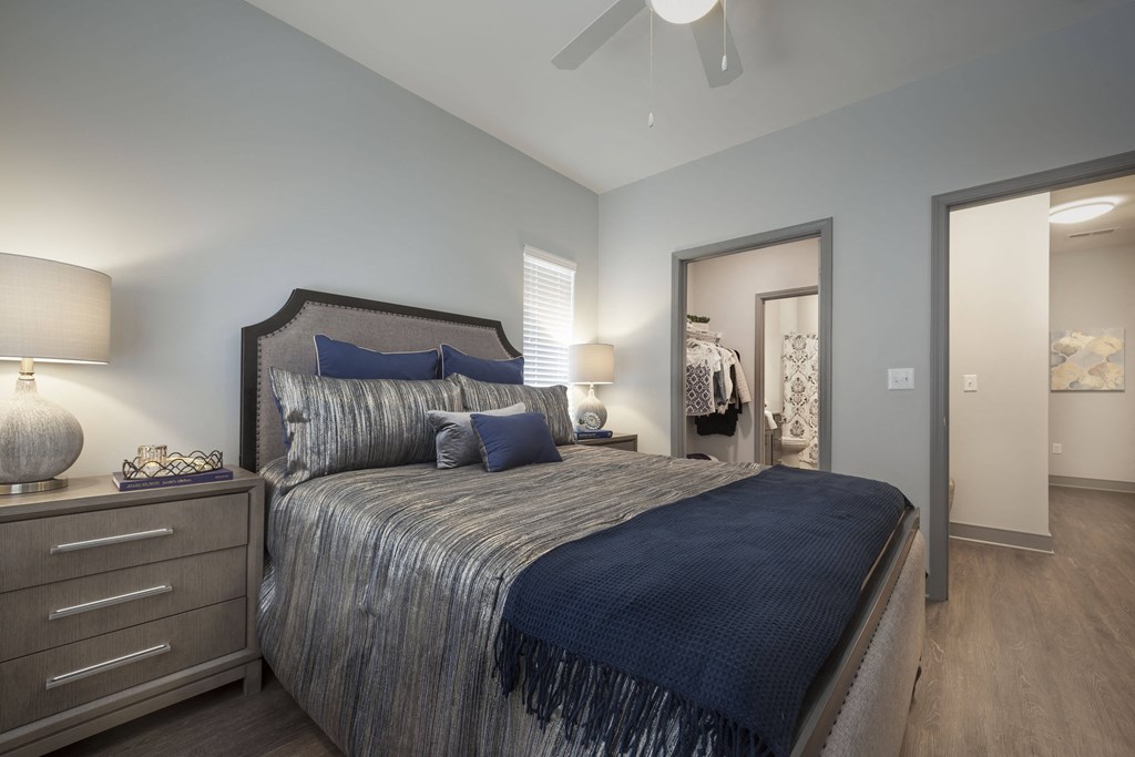 Bedroom with Private Bath at The Ivy at Berlin Place, Indiana