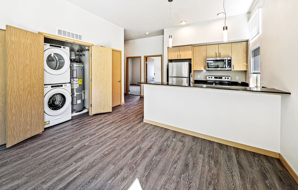 Sauk River - Living/Kitchen