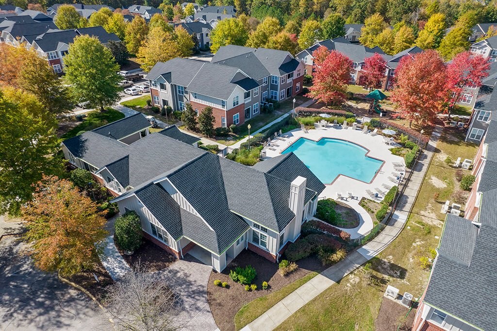Aerial view of landscaping and pool at Grand Oaks in Chester VA